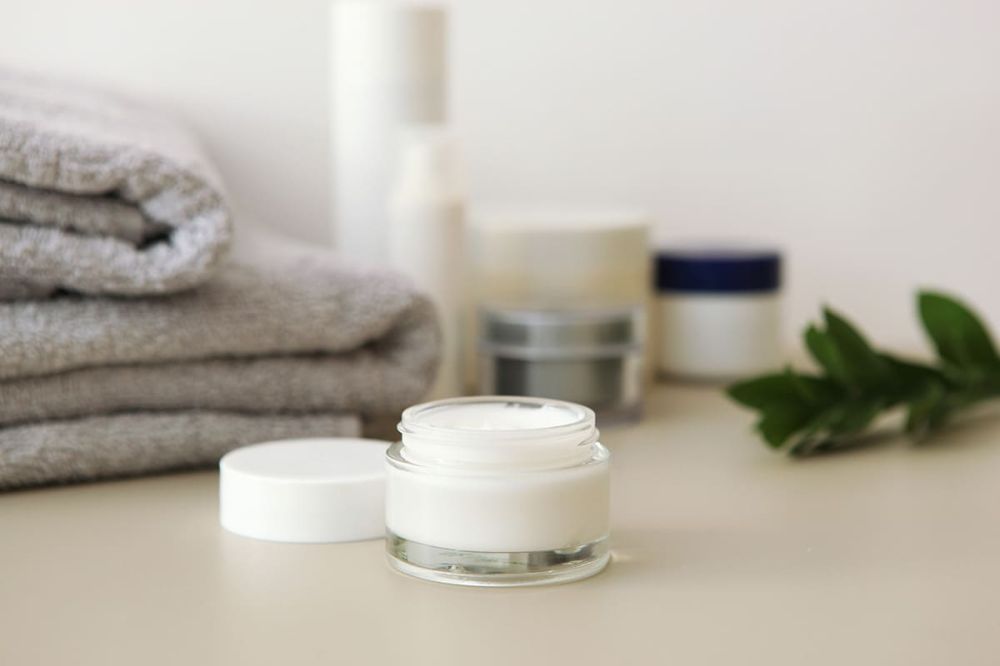 5 типов косметики, в которые можно добавить бактериородопсин, помимо кремов от псориаза